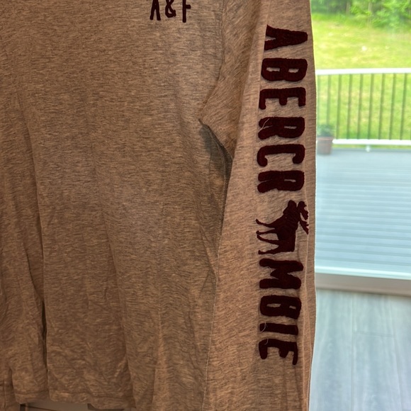 ABERCROMBIE & FITCH WOMENS LONG SLEEVE SIZE LARGE - Picture 4 of 4